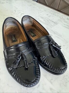Bass Black Leather Tassel Kiltie Loafers